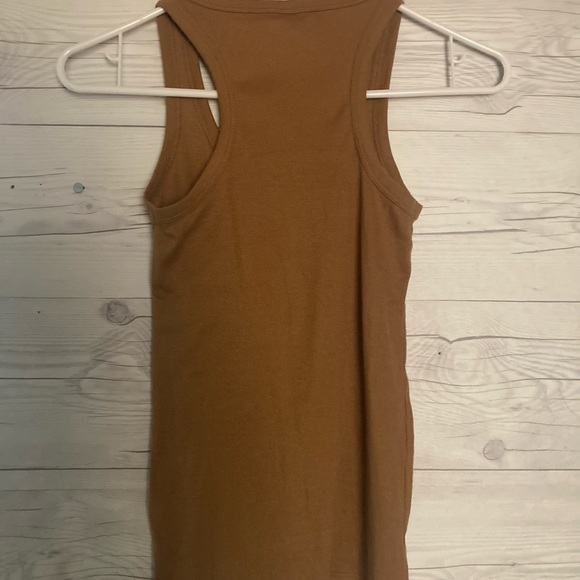 tan button up tank top -good condition- - Picture 2 of 3